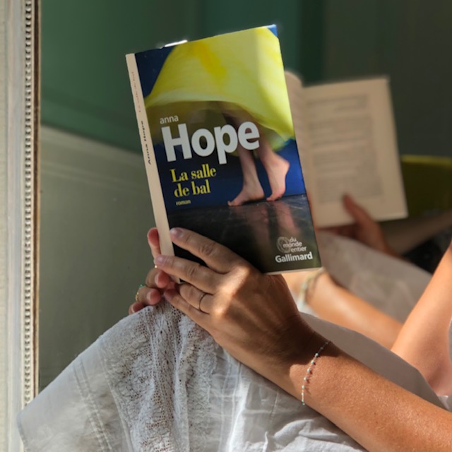 051DBB29-91B8-4DF5-A606-CF93E5D4866E