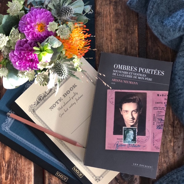 Ombres portée - souvenirs et vestiges de la guerre de mon père
Ariana Neumann